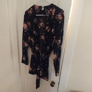 2/$15 Floral Kimono w/ Belt